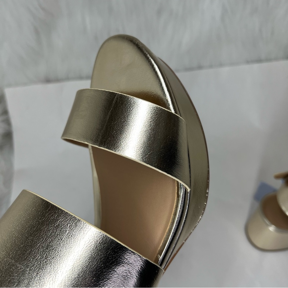 AEROSOLES Silver Sandals - Picture 12 of 15